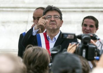 Jean-Luc Mélenchon, place de la République (Paris) 12 juillet 2017 (EPA/Étienne Laurent)