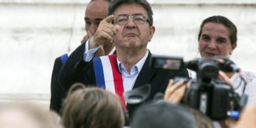 Jean-Luc Mélenchon, place de la République (Paris) 12 juillet 2017 (EPA/Étienne Laurent)